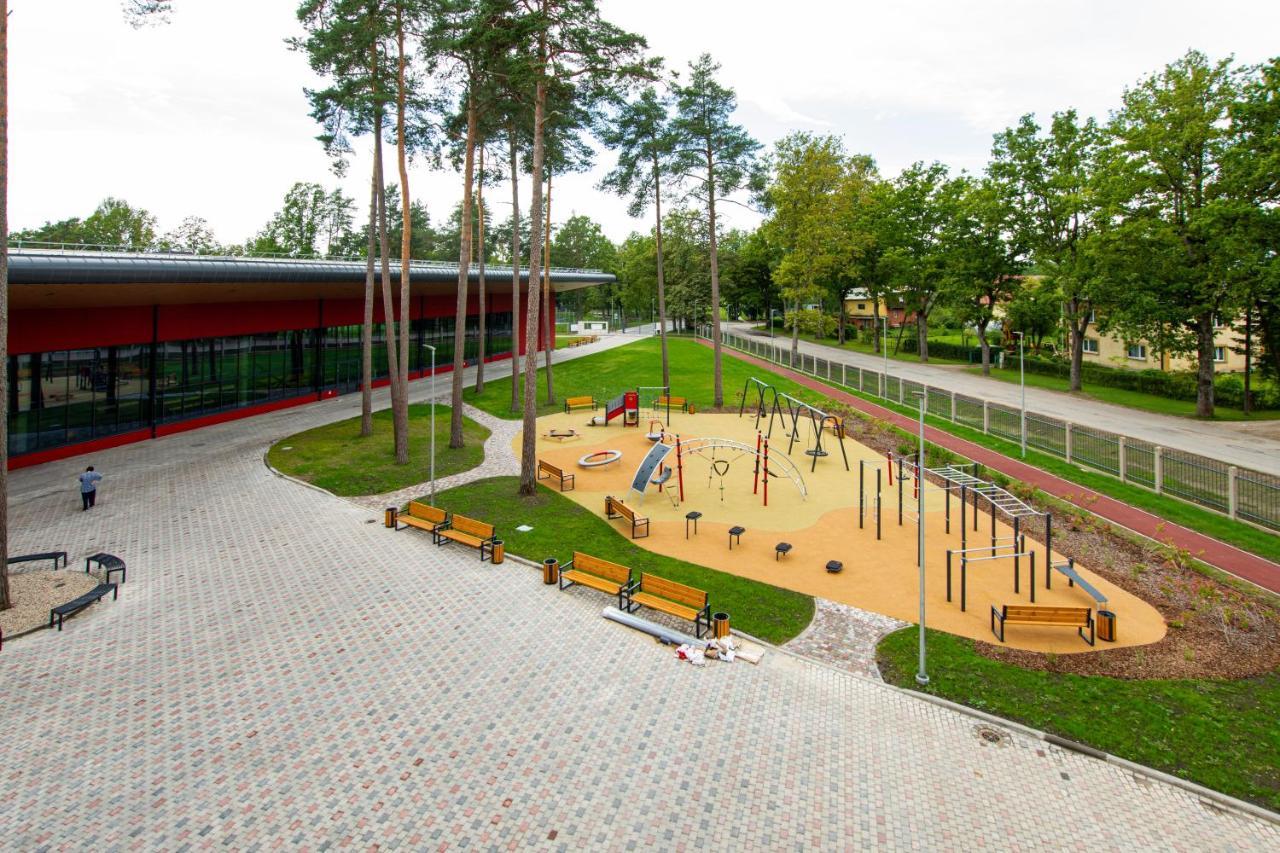 Stadium Hotel Valmiera Eksteriør bilde